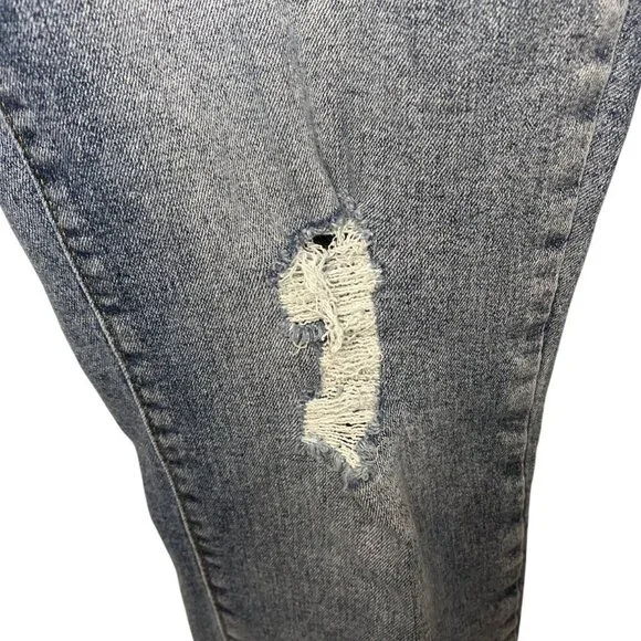 Denizen From Levis Mid Rise Boyfriend Jeans Size 8 Blue Distressed Denim Womens - Picture 2 of 5